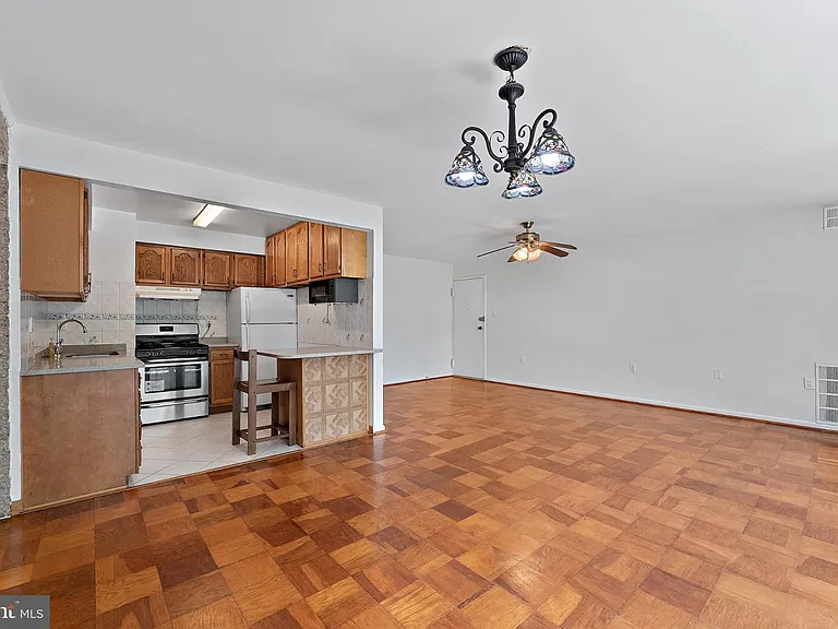 4420 Briarwood Ct N #25 — Photo 4