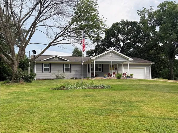 422 NE 500th Rd, Warrensburg, MO 64093