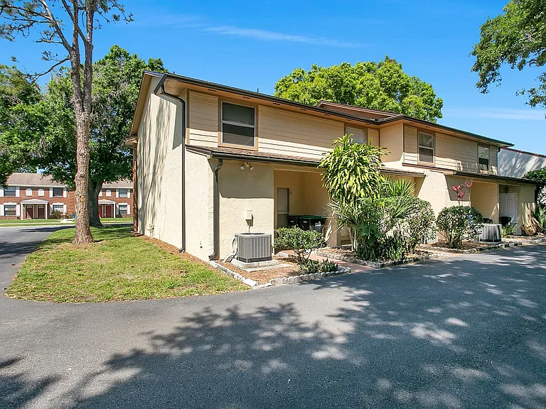 2721 Gray Fox Ln — Photo 12