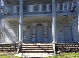 104 S Pearl Ave, Joplin, MO 64801