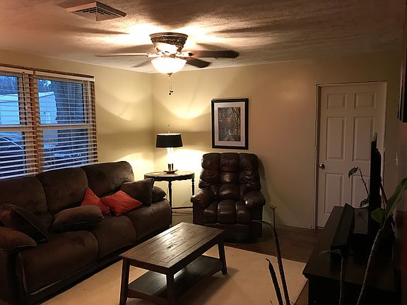 4th image of 231 Union St