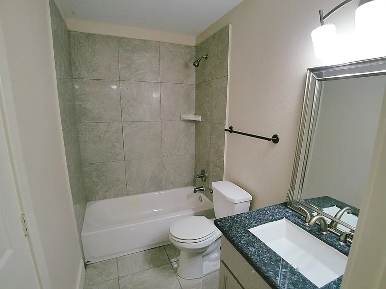 7211 Wind Dale St — Photo 15