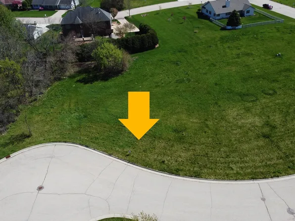 3053 Claire Ct, Janesville, WI 53548