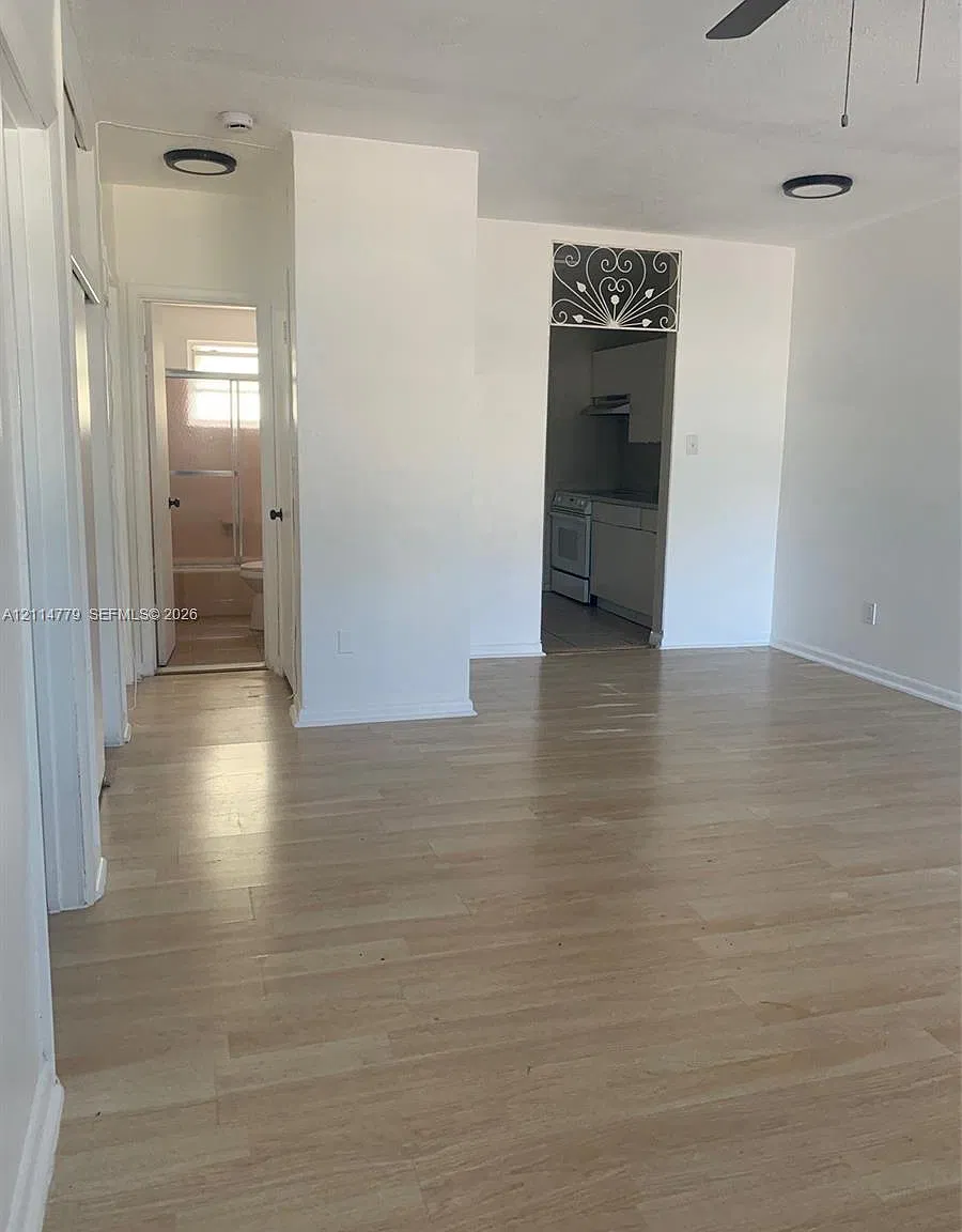 Greynolds Arms Co-Op Apts — Photo 2