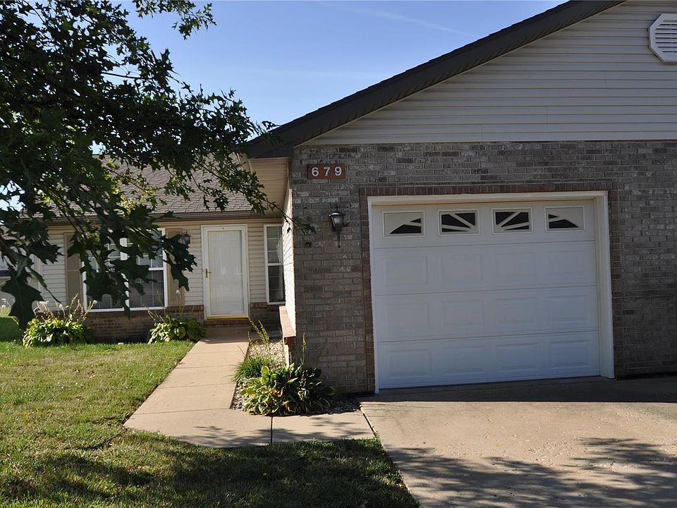1st image of 679 Carol Ann Dr