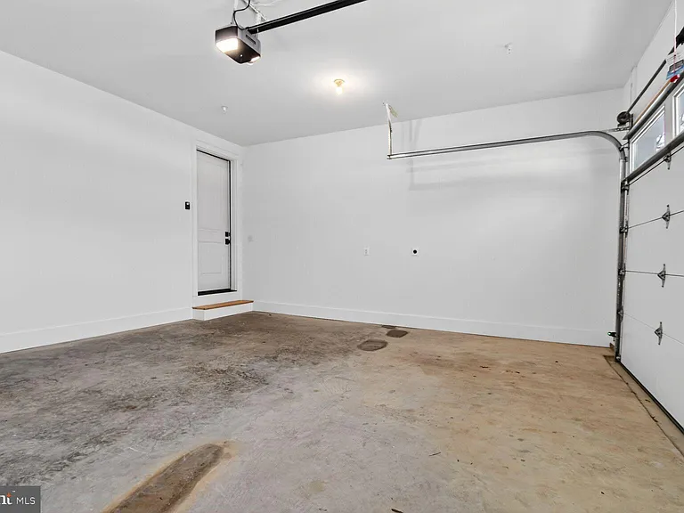13102 Ideal Dr — Photo 46
