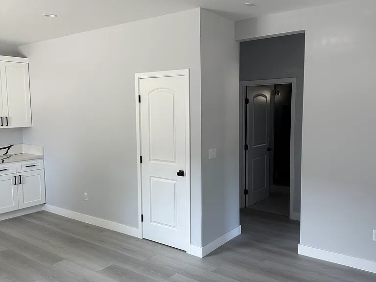 17032 Midwood Dr — Photo 7