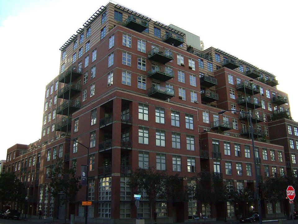 2nd image of 2825 3rd Ave Unit 304