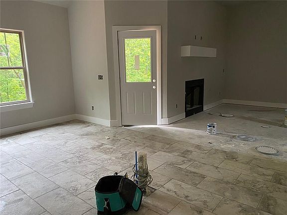 5th image of 11 Hedden Ln
