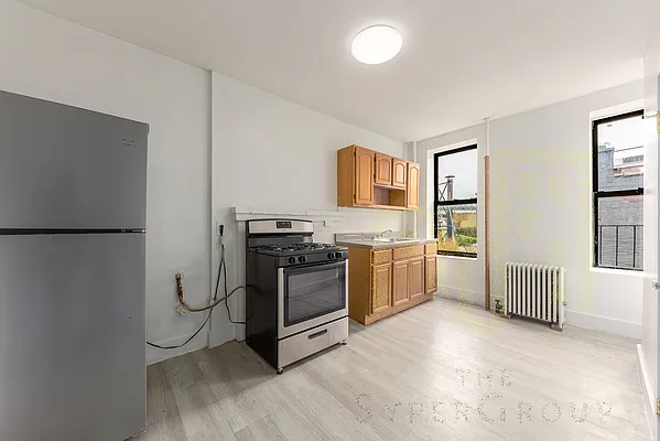 Rented by The Syper Group | media 31