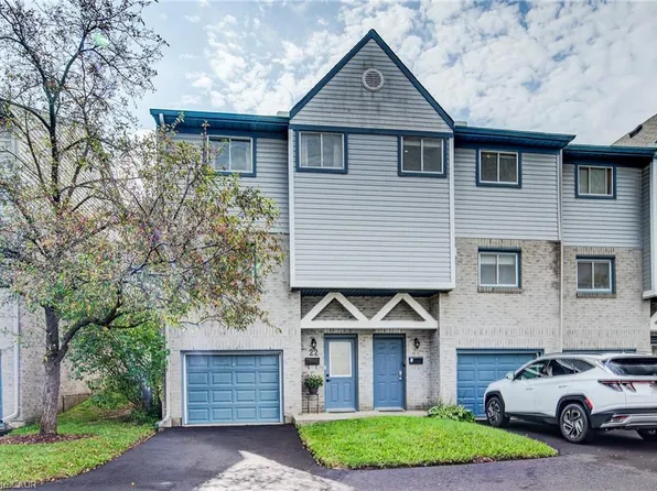 589 Beechwood Dr #22, Waterloo, ON N2T 2K9