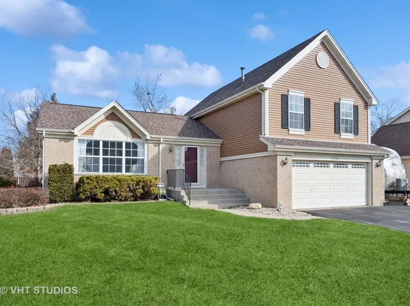 1209 Easton Dr, Carol Stream, IL 60188