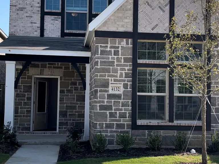 4132 Stockyard Station Ln — Photo 3