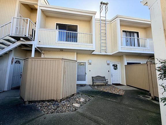 3rd image of 170 Marylinn Dr