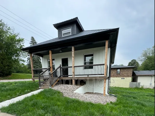 3196 Windsor Ave, Dubuque, IA 52001
