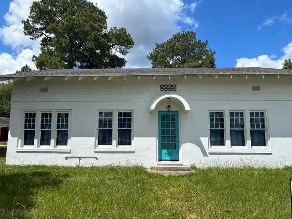 1003 N Main St, Columbia, MS 39429