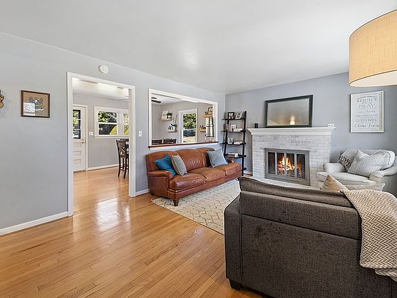 4th image of 6466 Pavilion St