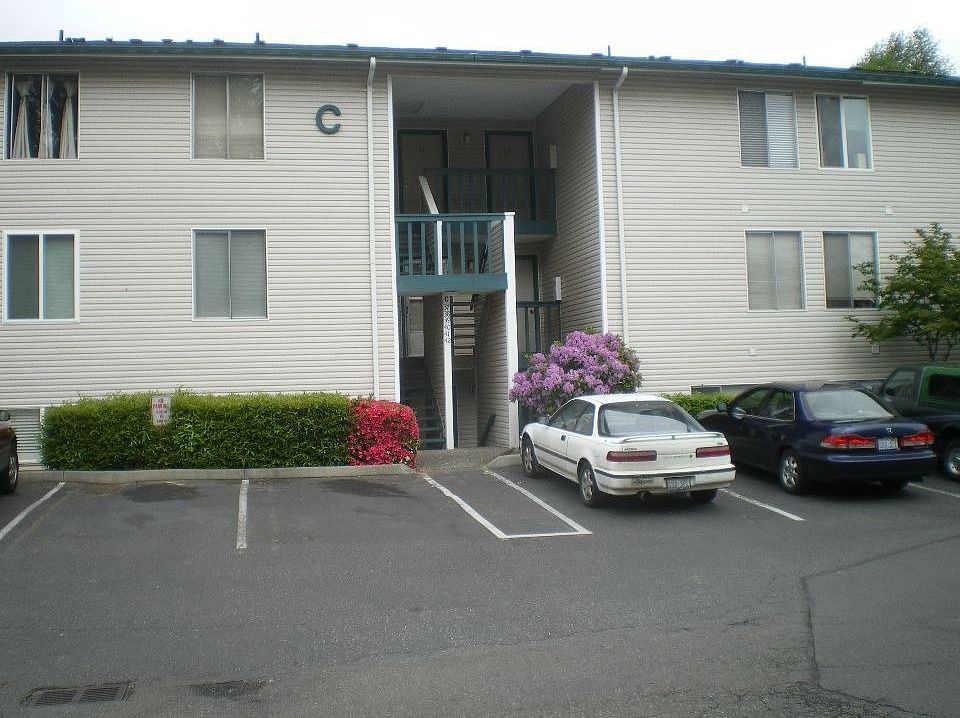 Entrance to 'C' Building