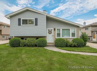 573 Marshall Rd, Bensenville, IL 60106