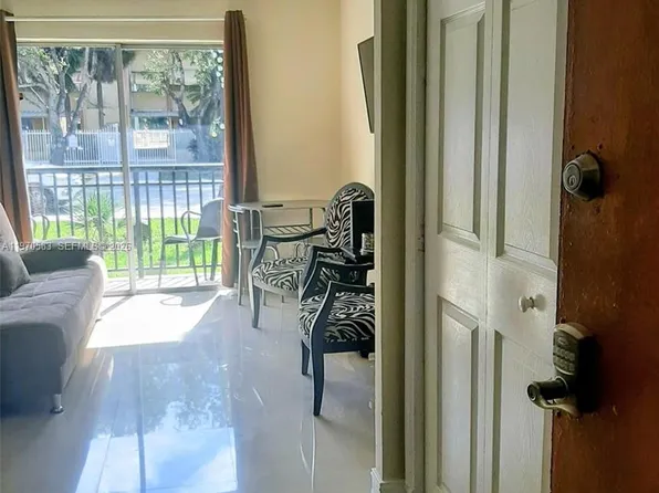 251 172nd St #112, Sunny Isles Beach, FL 33160