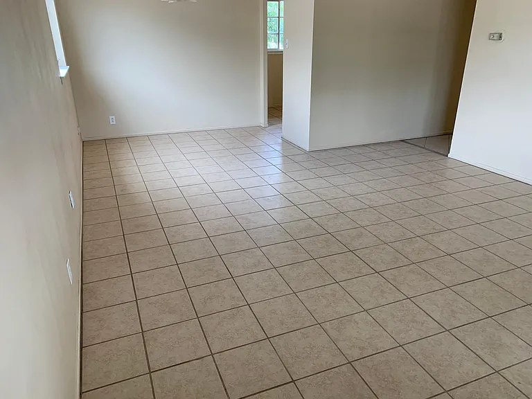 10133 Cork Dr — Photo 4