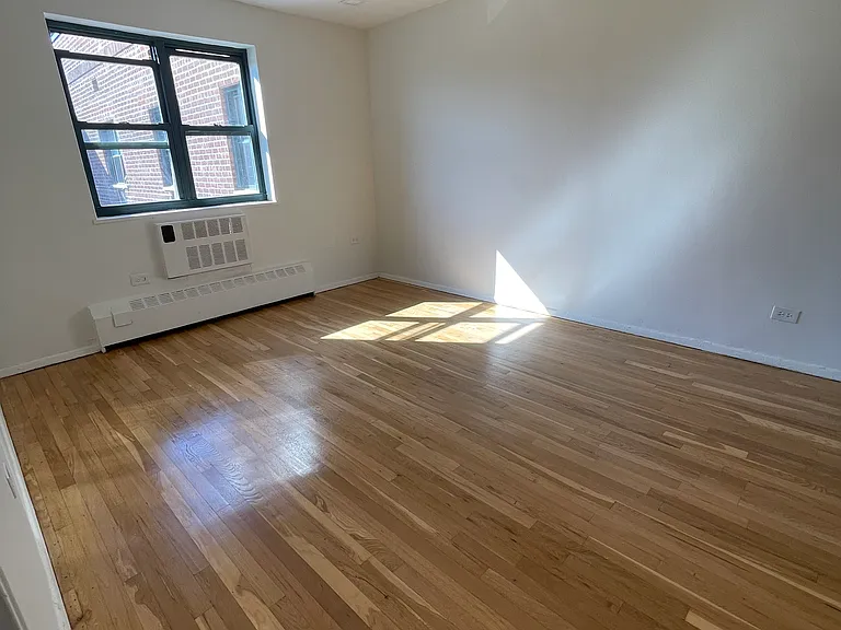149-35 Northern Blvd E #6P — Photo 6