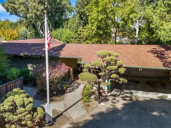 3621 Country Club Blvd, Stockton, CA 95204