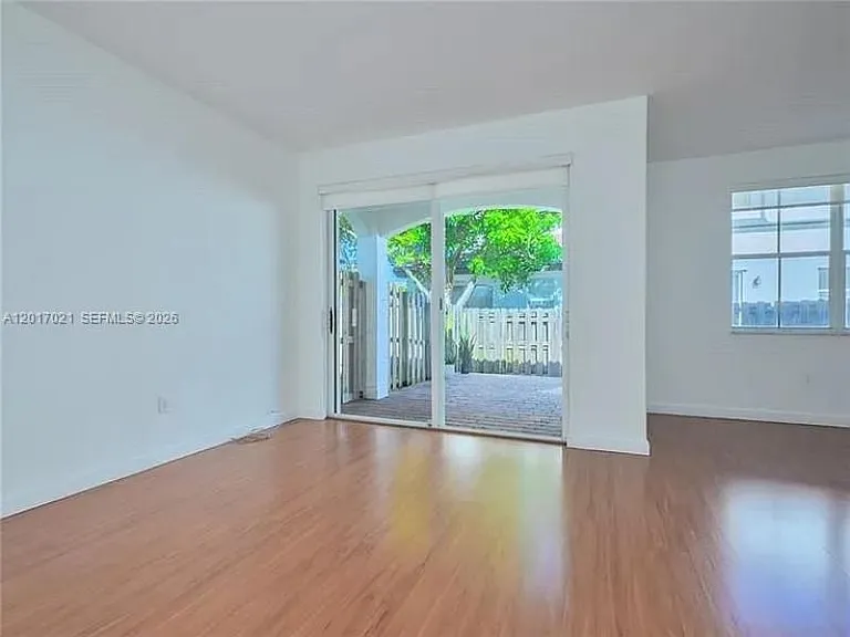 7772 NW 114th Pl — Photo 28