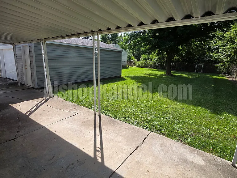 1201 Bernard Ave — Photo 12