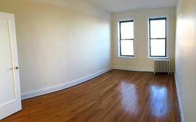 Rented by Bond New York | media 23