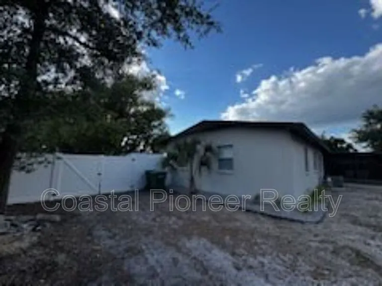 8711 N Wick Pl — Photo 43