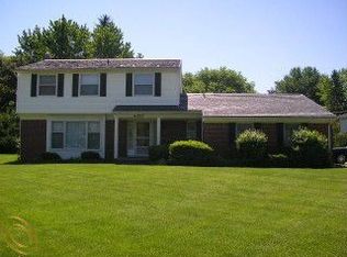 4257 Normanwood Dr, West Bloomfield, MI