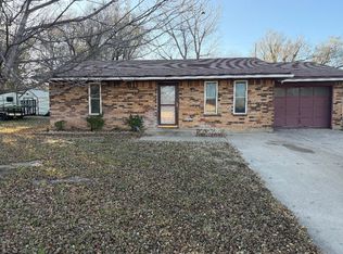 2935 Meadowview Dr, Woodward, OK 73801