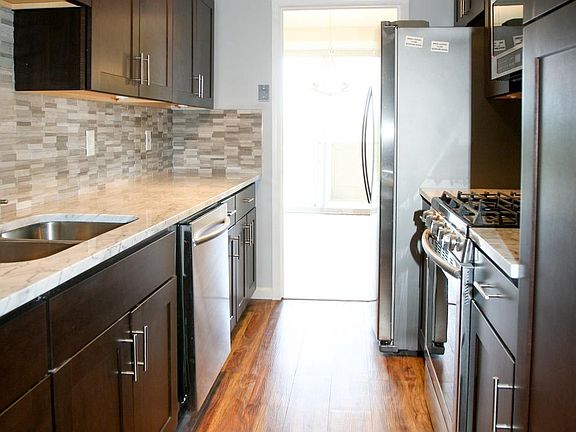 4th image of 2401 Pennsylvania Ave APT 903