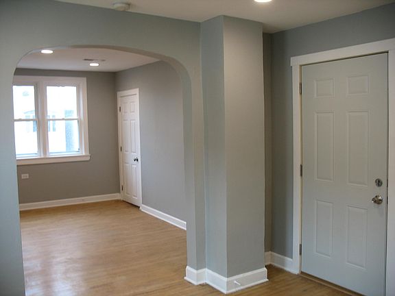 5th image of 1726 N Talman Ave #2