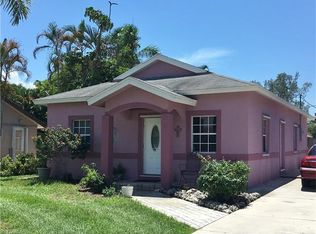 3132 Connecticut Ave, Naples, FL 34112