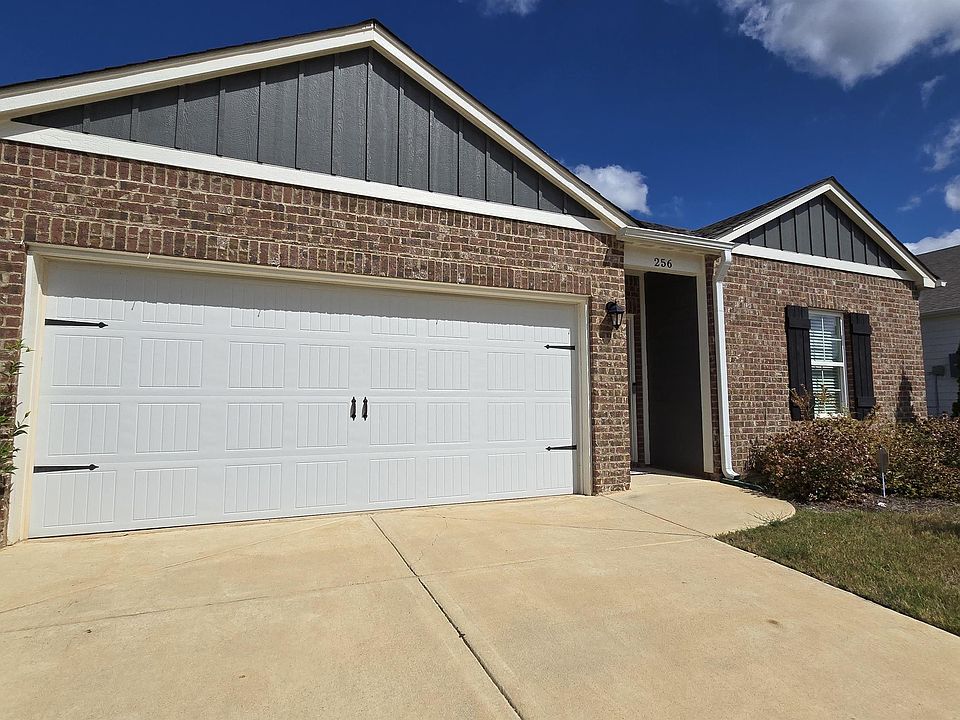 1st image of 256 Koslin Loop