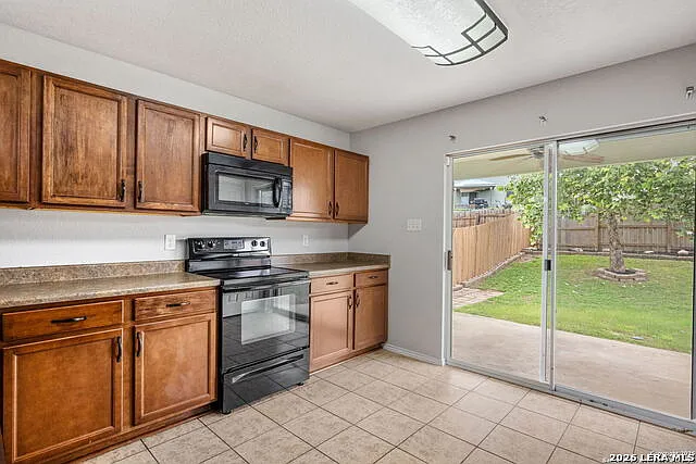 25252 Cambridge Wl — Photo 9