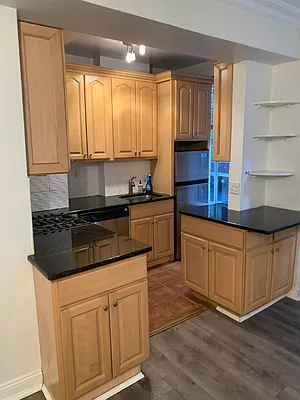 Rented by McDonagh Real Estate | media 17