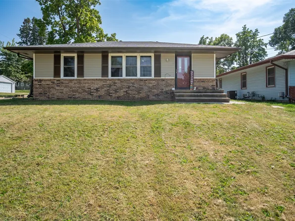 243 Hart Ave, Des Moines, IA 50315