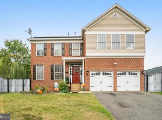 3444 Washington Dr, Falls Church, VA 22041