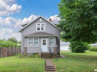 2526 4th St, Moline, IL 61265