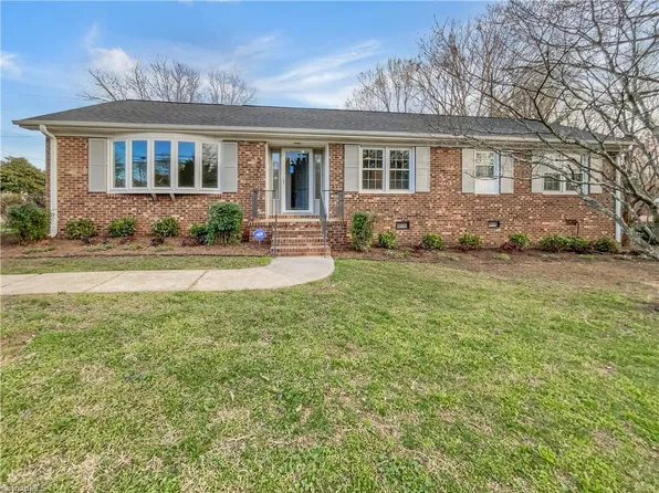 601 Williamson Ave, Elon, NC 27244