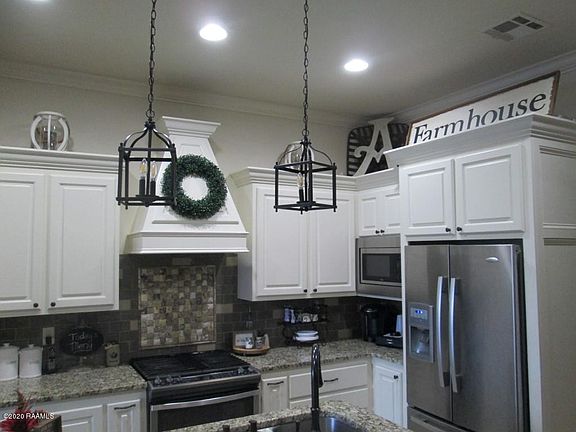 5th image of 303 Cypress View Dr