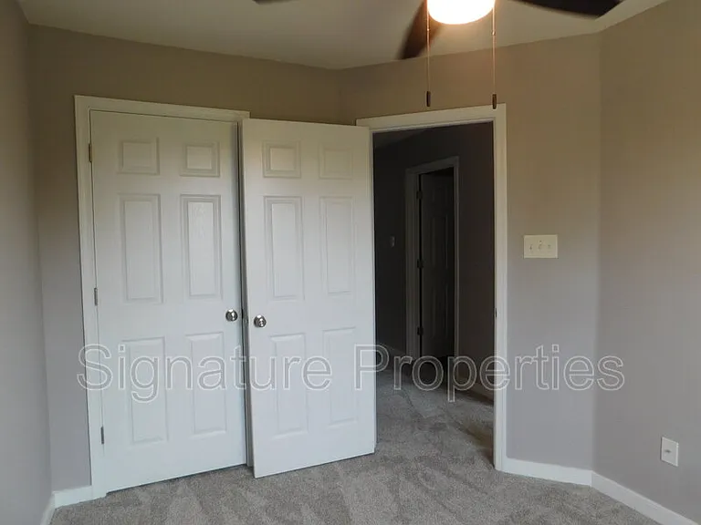 8197 Belton Cir — Photo 39