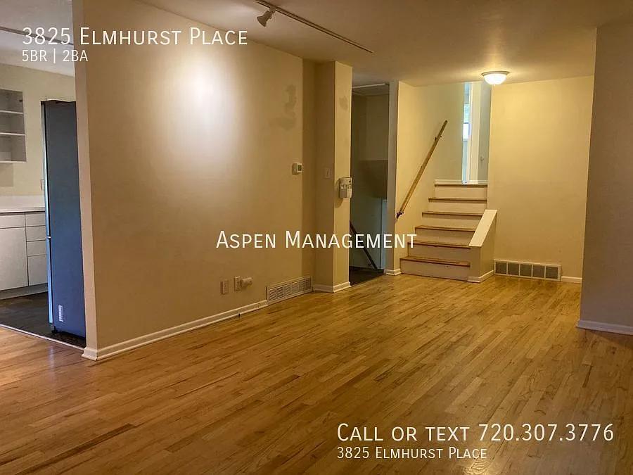 Building Photo - 3825 Elmhurst Pl