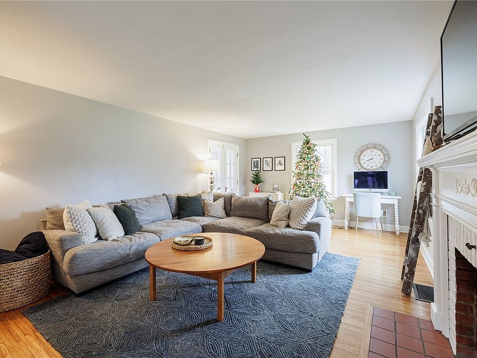 323 Embury Rd, Rochester, NY 14625 Zillow