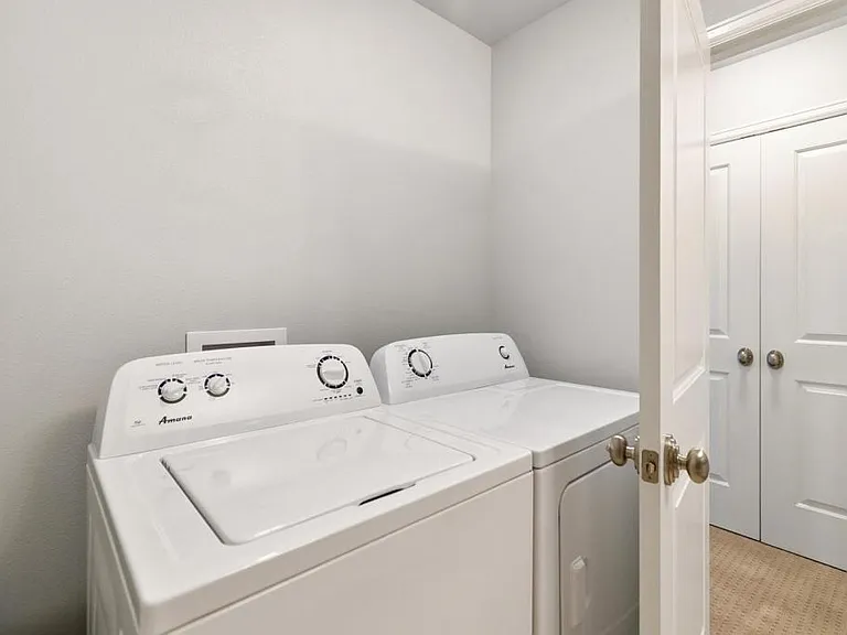 4070 Sveta Ln — Photo 18