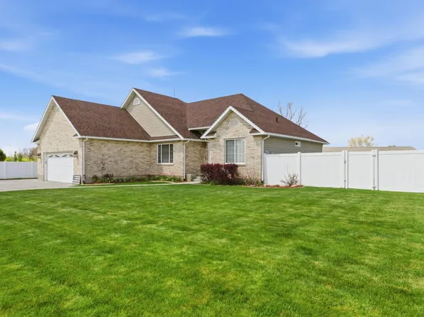 1075 Double Eagle Cir, Preston, ID 83263