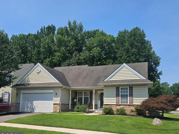 231 Foxglove Loop, Bear, DE 19701